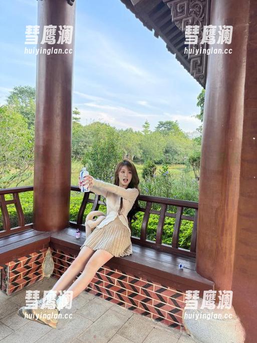 17c黑料苹果版版块狂吐槽，吃瓜党的欢乐源泉