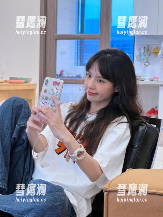 打开51在线吃瓜传送门，实时掌握精彩瓜闻