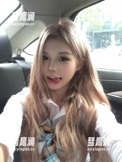 下载66吃瓜网APP，随时随地畅享最新娱乐瓜