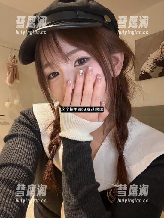 998.su全新下载版本上线，少女们快来体验吃瓜乐趣！