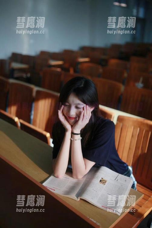 免费吃瓜网红更新速递，小姐姐带你吃遍热瓜