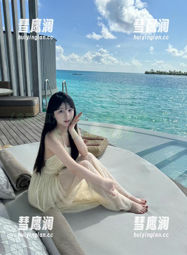 急速进入51我要吃瓜传送门，妹子陪你吃遍瓜友圈